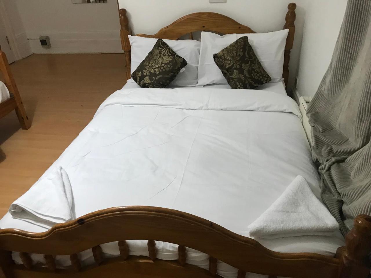 Poplar Guest House Londra Dış mekan fotoğraf